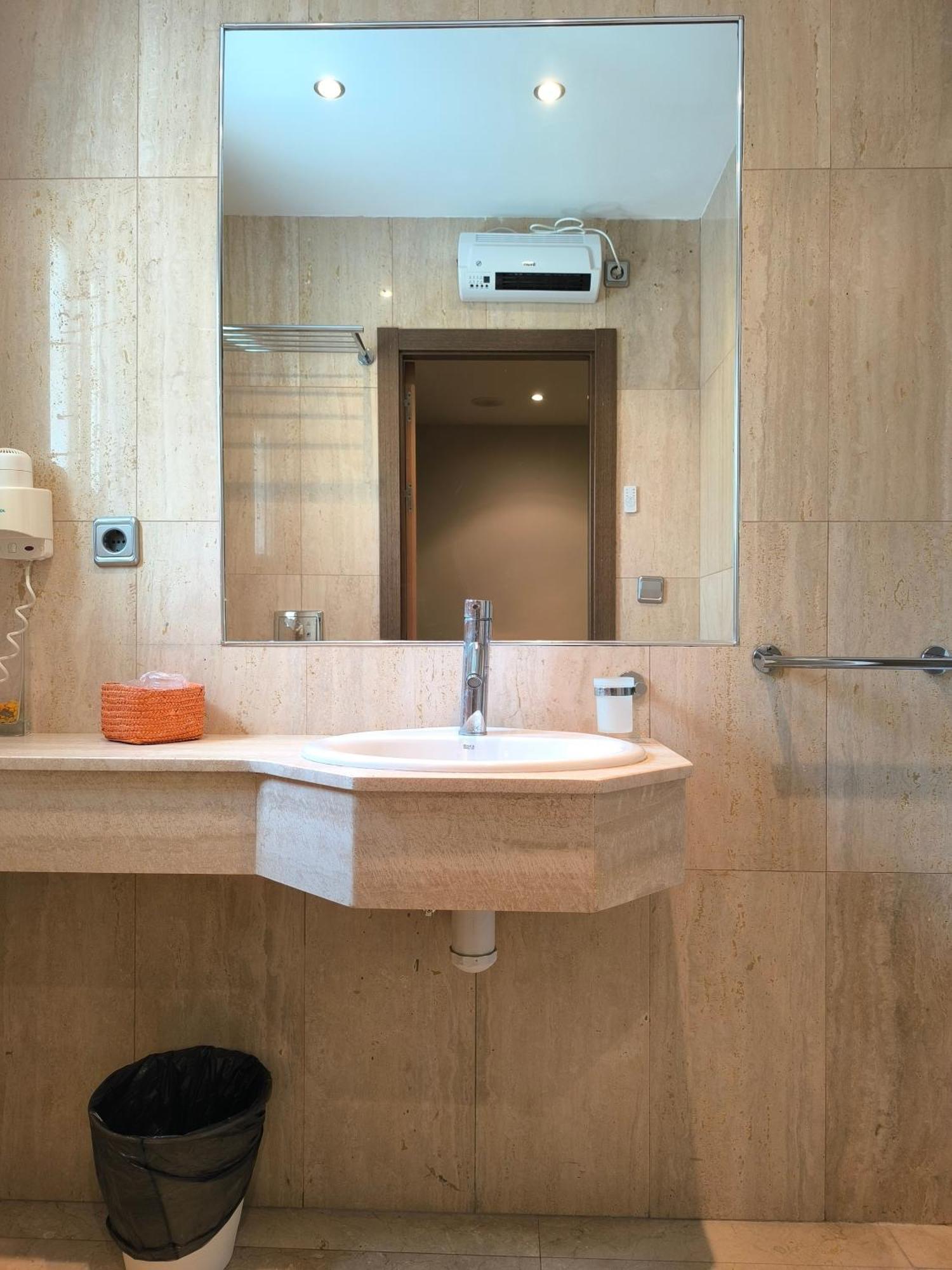 Hotel Santa Barbara Andorra Zewnętrze zdjęcie